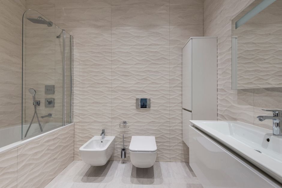 Bathroom Cleaning Reddit: Tips & Tricks From Users 2 Featured image