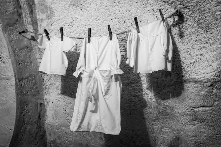Dry Cleaning Glenrothes: How-To Guide for Fresh Clothes 1 Featured image
