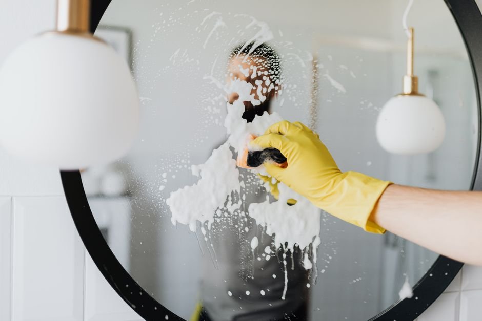 Hire a Cleaner: How to Find the Right Service 1 Featured image
