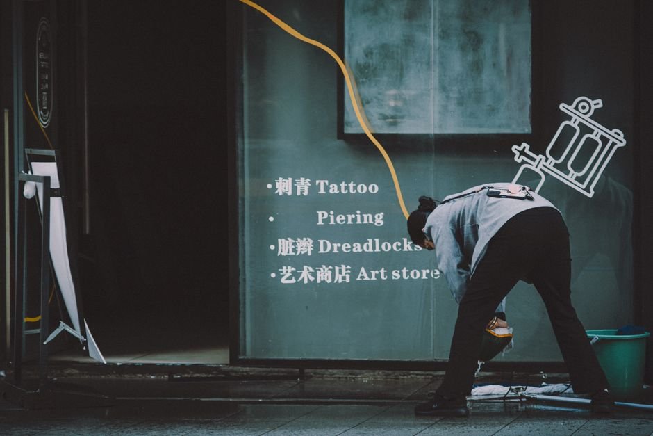 How to Choose a Commercial Cleaning Company Clermiston Edinburgh Reddit 1 Featured image