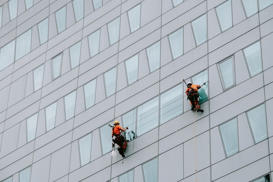 Industrial Cleaning Services: A Comprehensive Guide 1 Featured image