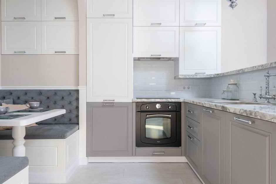Oven Cleaners Near Me: A How-To Guide 12 Featured image