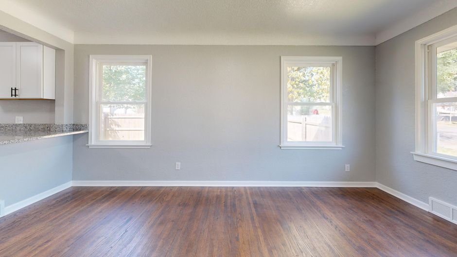 Rental Property Cleaning Services: A How-To Guide 16 Featured image