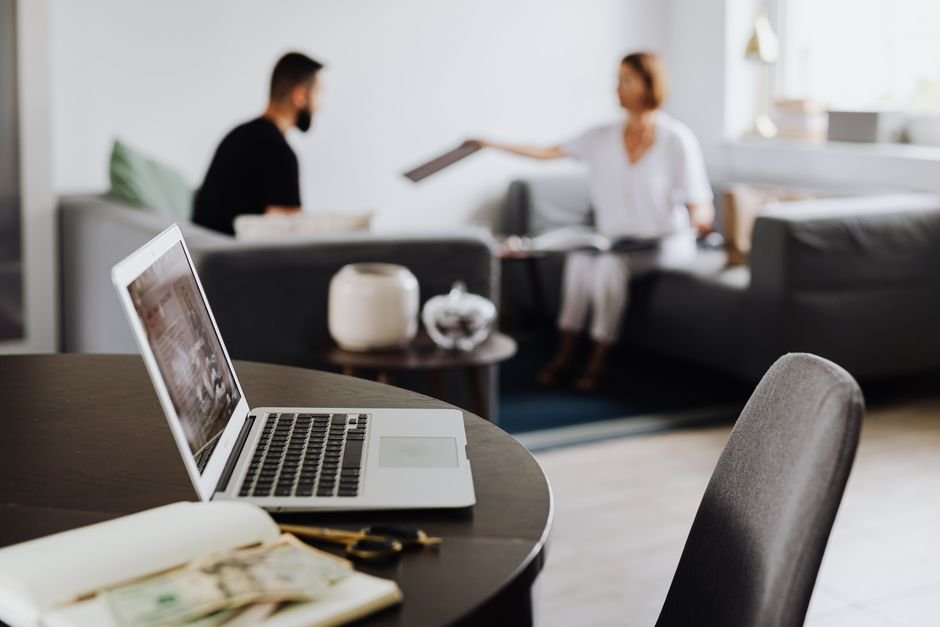Who Pays for End of Tenancy Cleaning: Explained 15 Featured image
